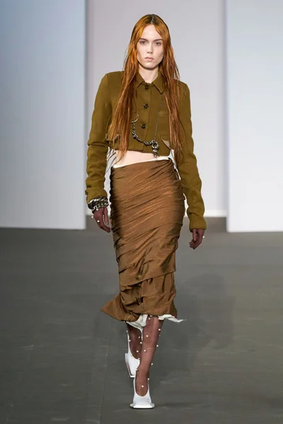 Look 29